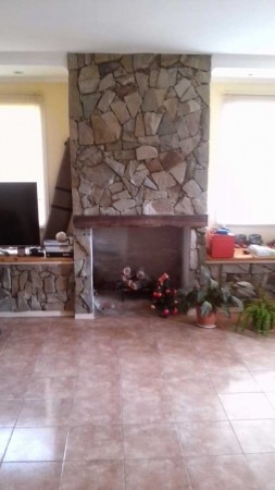 SE VENDE CASA EN VILLA RUMIPAL