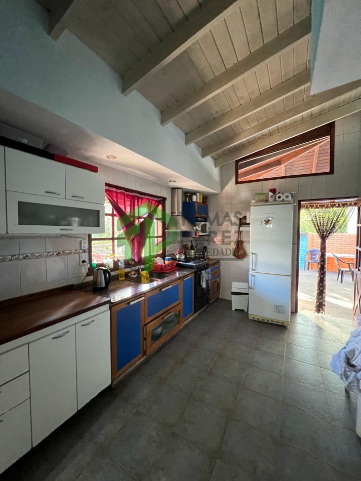 VENTA DE CASA Y CABAÑA EN VILLA GENERAL BELGRANO